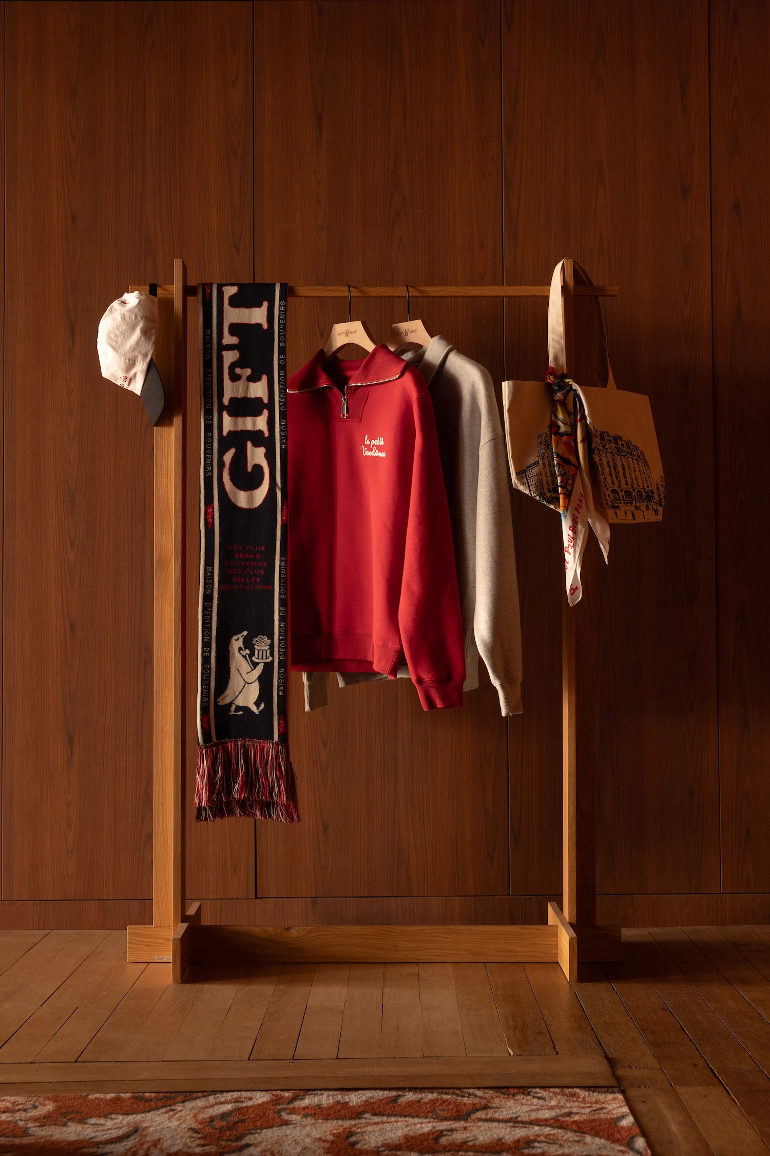 Portant et accessoires GIFTSHOP