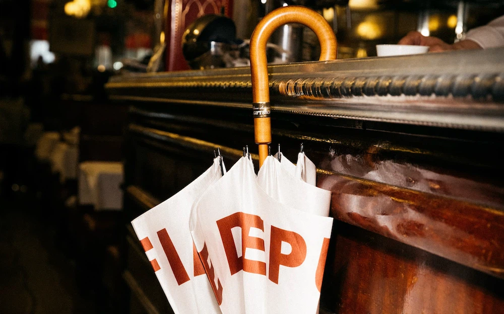 Parapluie GIFTSHOP au comptoir